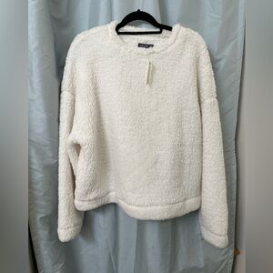 Studio19 cream sherpa sweater